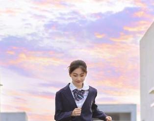 GIRLT果团网 – 陈秋雨花嫁风情套图来袭，下载她的优雅魅力，让你的灵感不断升级！