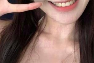 GIRLT果团网 – 神圣与美丽并存：龚玥菲的修女免费套图，带你体验不一样的灵魂之旅！