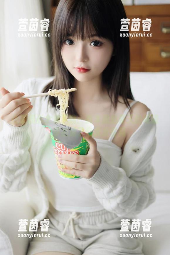 ISS山茶摄影 山茶摄影全套下载:我本想拍夏天的味道,却拍成了自我反省篇