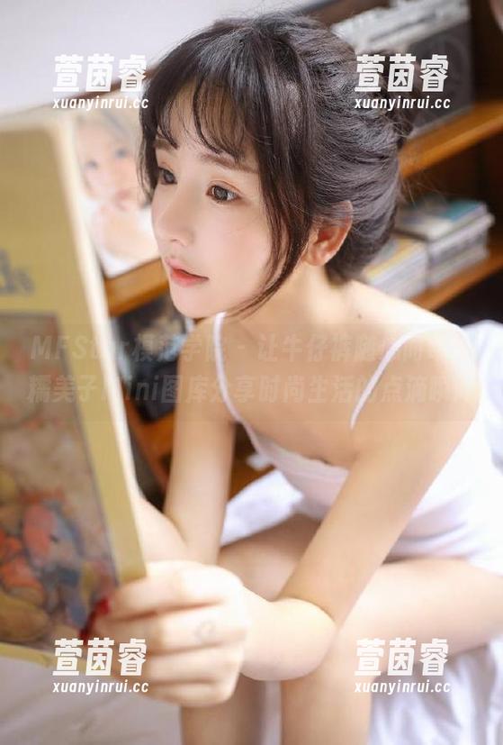 MFStar模范学院 - 让牛仔裤随心而动，糯美子Mini图库分享时尚生活的点滴瞬间