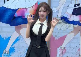 MiStar魅妍社 – 探索王曼妮好Q短裙的优雅瞬间，精美原图壁纸为你提供灵感