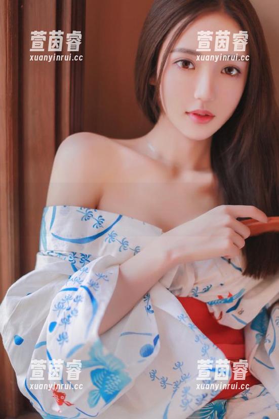 MiiTao蜜桃社-E杯奶茶 MiiTao蜜桃社 - 清新一夏:E杯奶茶泳池主题图包合集,尽显自然之美与活力