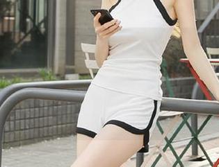 MyGirl美媛馆 – 绝美最新糯美子MINIbabeJK套图发布，记录下她青春靓丽的动人时光！
