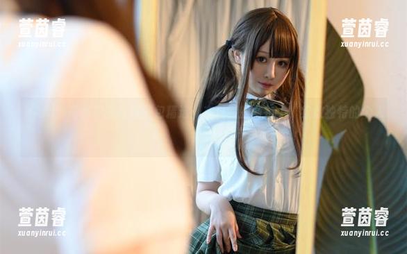 PAKI草莓酱户外写真图包精选：在自然的画布上，绽放独特的个人魅力