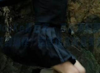 QingDouKe青豆客 – 莫雅淇制服图集：从清纯到搞怪，这些作品简直笑翻了！