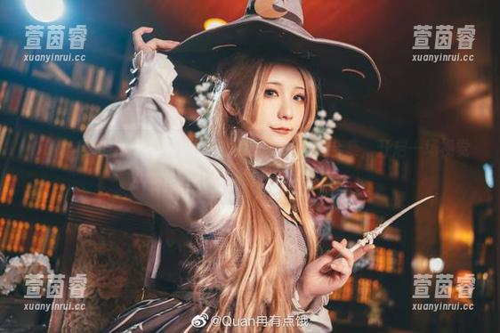 Quan冉有点饿与初音酱合作的无圣光写真合集，开启一场视觉与艺术的探寻之旅