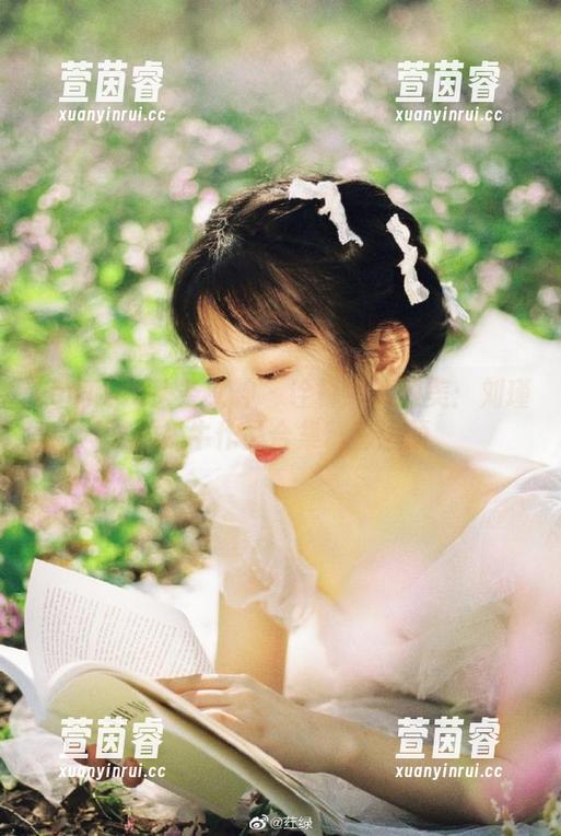 TouTiao头条女神-刘瑾希 TouTiao头条女神 - 诠释纯真的美:刘瑾希奶牛作品合集精彩回顾