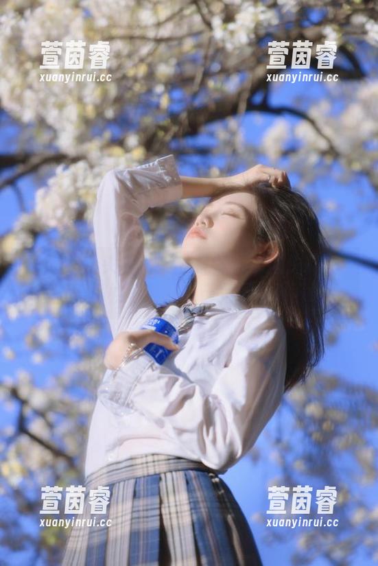 TouTiao头条女神-大蜜蜜 TouTiao头条女神 - 让你心动的作品:大蜜蜜御姐写真,现已免费提供下载
