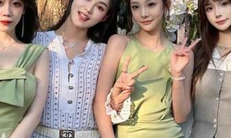 UGirls尤果网 – 让我们一起欣赏尹菲的黑丝作品，分享这份视觉的极致享受