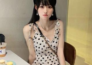 UGirls尤果网 – 毛COCO的瑜伽作品全景展示，每一张都是福利与美的完美诠释！