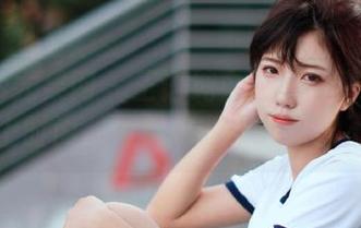 UGirls尤果网 – 王语纯办公室写真：当职场遇上时尚，图集内容让人欲罢不能！