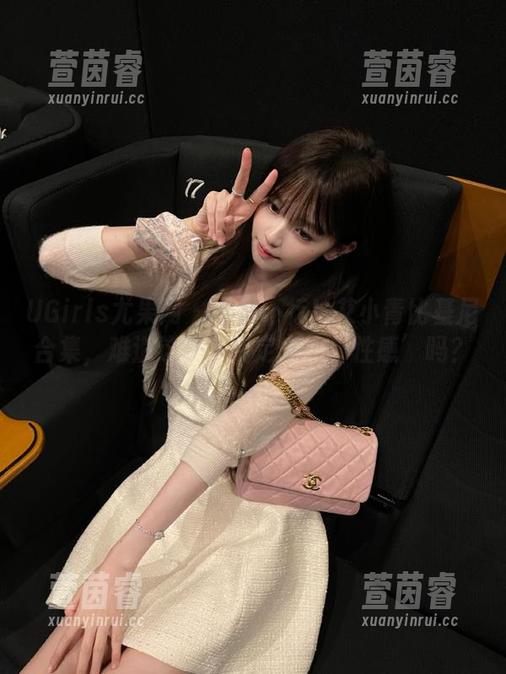 UGirls尤果网 - 不服不行！艾小青比基尼合集，难道这就是新定义的‘性感’吗？