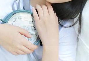 UGirls尤果网 – 艾霓莎的蕾丝作品集：高清写真记录时光流转的优雅瞬间