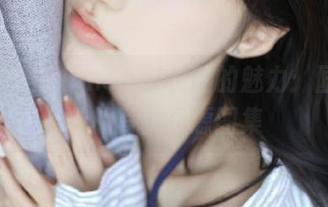 尽情欣赏Vinnegal长腿的魅力：匠心打造的写真资源图集