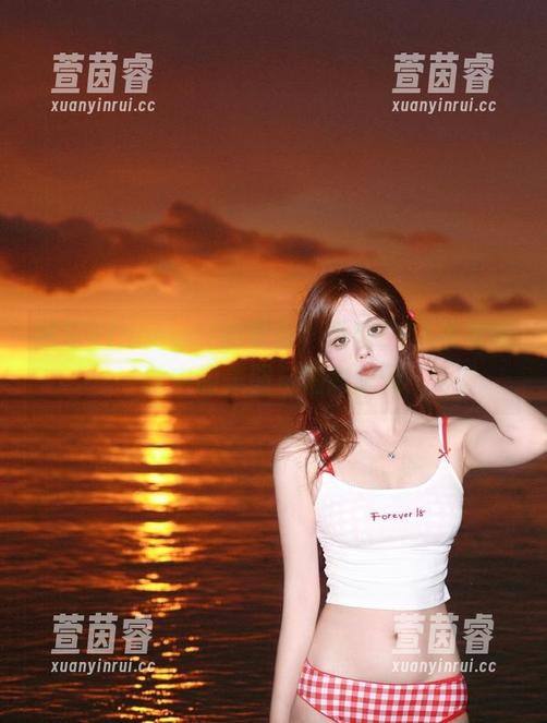 通过Vinnegal的镜头，发现EVA美里写真中的美图与精彩瞬间