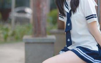 XIAOYU语画界 – 海边的小海臀Rena：高清图库中的夏日清新体验，快来感受！