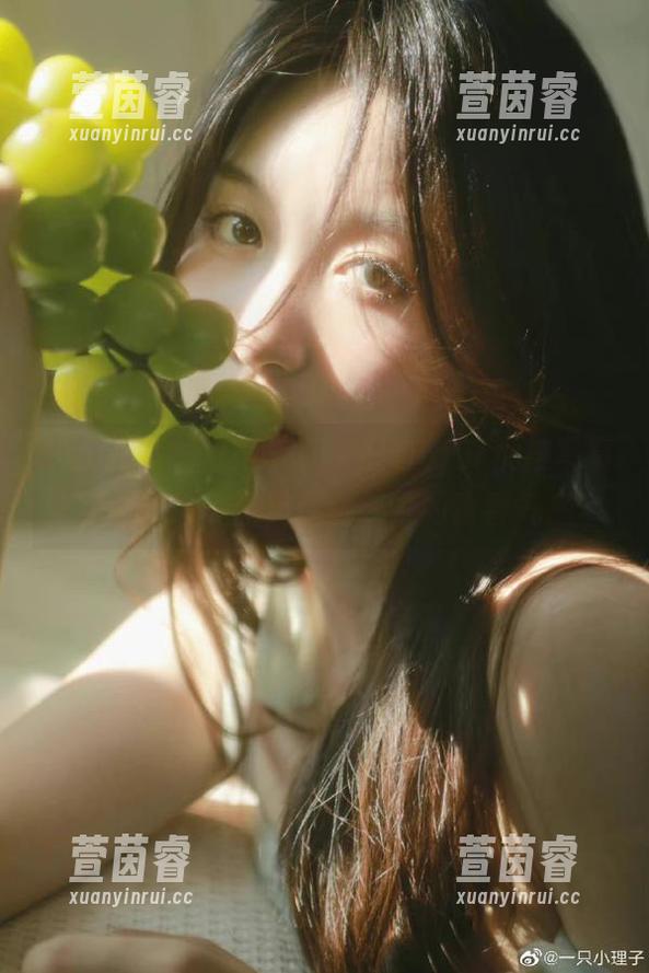 XIAOYU语画界-杨晨晨sugar XIAOYU语画界 - 杨晨晨sugar女孩写真集:高清美图显现她独特的青春气息