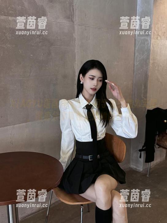 XIAOYU语画界-梦心月 XIAOYU语画界 - 梦心月学姐的魅力无限,图库分享带你走进她的世界!