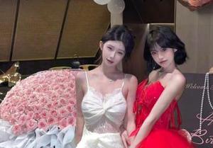 Xiuren秀人网 – 高跟鞋下的世界：z杯悠悠的写真作品，图片展现出独特的女性魅力与风采