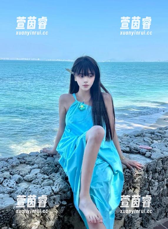 Xiuren秀人网 - 新人模特南初妹妹写真分享，展现清甜秀美的青春风采