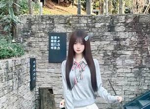 Xiuren秀人网 – 夏甜甜全新JK作品集来袭，更新你的视觉享受不容错过！