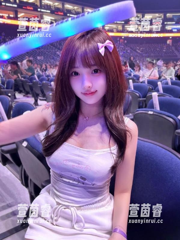 Xiuren秀人网-夏馨瑶 Xiuren秀人网 - 探索夏馨瑶的白裙魅力:精彩写真网盘合集下载