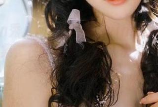 Xiuren秀人网 – 小泡芙winna黑丝写真套图合集，视觉盛宴开启，快来一起感受这份美好！