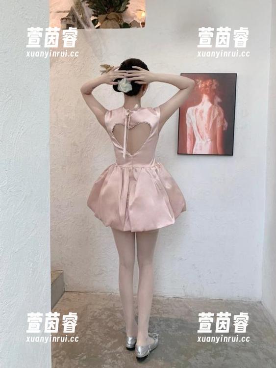 Xiuren秀人网-徐莉芝Booty Xiuren秀人网 - 徐莉芝Booty美足美图资源,带你感受无与伦比的风采