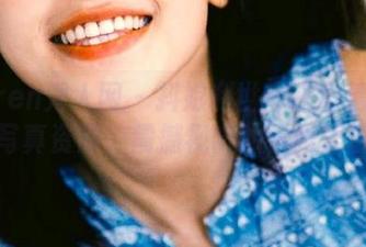 Xiuren秀人网 – 抖娘利世带来高清旗袍写真资源，震撼视听的优雅表现