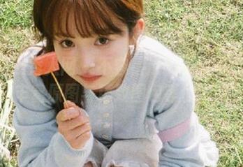 Xiuren秀人网 – 不容错过的杨幂幂御姐写真，丰富原图与精致图包等你来收藏！