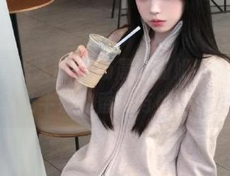 Xiuren秀人网 – 杨晨晨的奶牛写真，在线让你感受牛奶的香浓与她的创意资源！