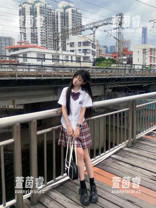 Xiuren秀人网-林子欣 Xiuren秀人网 - 柔美与职业并存,林子欣职业装美图合集展现职场女性的多面魅力!