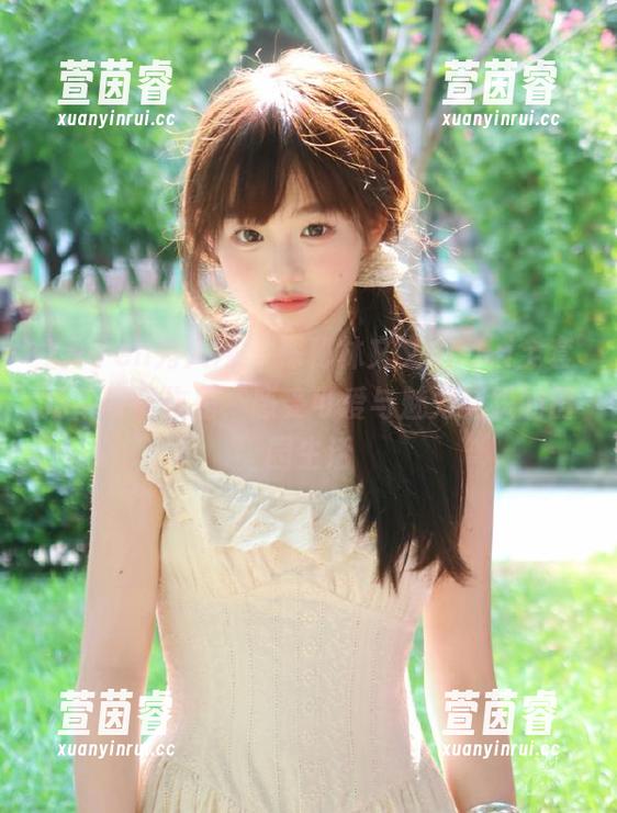 Xiuren秀人网 - 探秘林文文yooki全套奶牛写真作品，感受可爱与魅力交织的田园生活