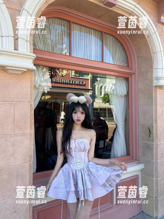 Xiuren秀人网 - 果儿Victoria以女孩之名，观看她的写真作品传递无限魅力