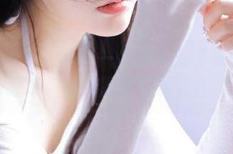 Xiuren秀人网 – 一起分享龙泽美曦的女孩故事，精选原图展现青春灵动