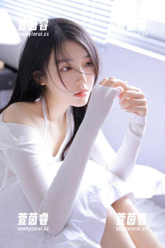Xiuren秀人网 - 一起分享龙泽美曦的女孩故事，精选原图展现青春灵动