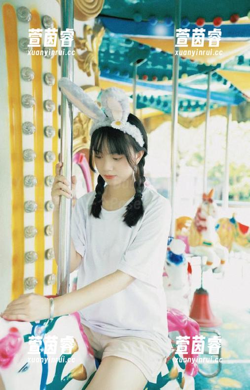 YALAYI雅拉伊-Doubleyu YALAYI雅拉伊 - Doubleyu眼镜全集:原图里的每一个Pose都笑点满满哦!