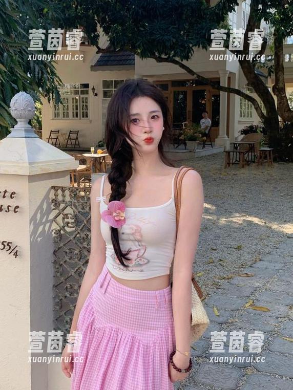 YouMi尤蜜荟 - 从Carol周妍希的视角欣赏泰国旅拍，分享每一张动人的原图，领略异域风情！