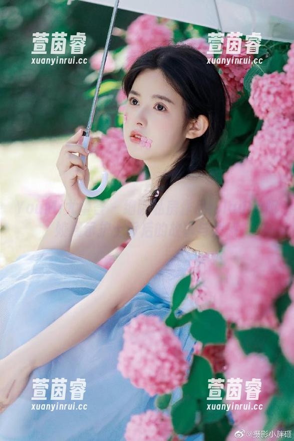 YouMi尤蜜荟 - 细腻私房作品：laura阿姣展示护士背后的故事与情感