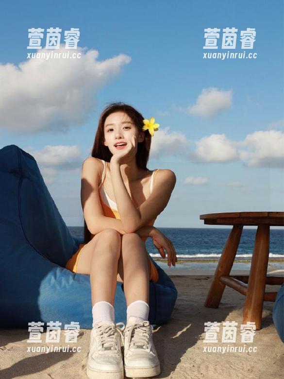 YouMi尤蜜荟 - 姝姝妹妹的吊带魅力图集：精选清新妆点，让你爱上夏日瞬间！