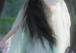 YouMi尤蜜荟 – 探索鱼尾fish的丝袜魅力：下载全新美图，感受性感与优雅的结合！