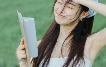 beautyleg – 翻开PinQ的毛衣写真画册：免费资源助你打造独一无二的个人风格！