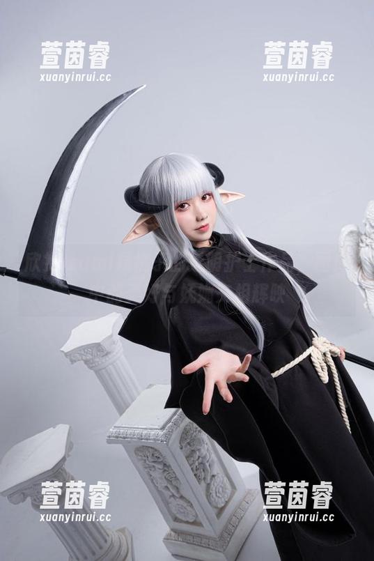 欣赏izumi泉桃子的透明护士作品，图库中的美好与妩媚交相辉映