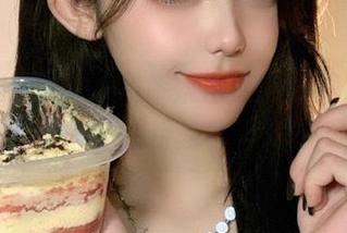pans – 免费欣赏妮妮居家的精美照片，领悟她独特的日常美学