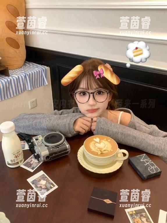pans - 安安内衣写真合集，带来一系列精美图片尽展她的迷人风采