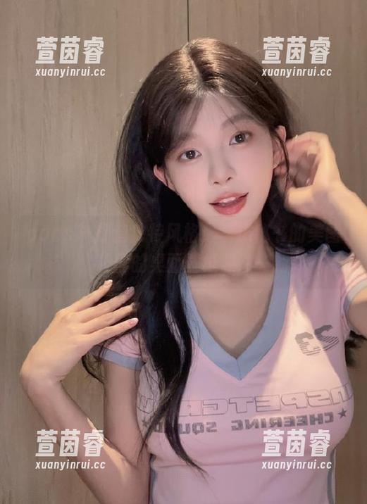 pans - 打造独特风格：李沫秘书的美图，让你的桌面壁纸焕然一新