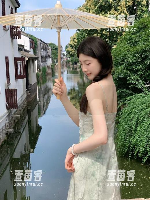 pans - “果汁”的粉色写真下载链接，带你领略摄影与美的无限可能！