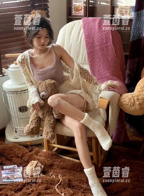 丽柜 - 佳怡带你探秘天台，独特私拍合集绽放个性之美