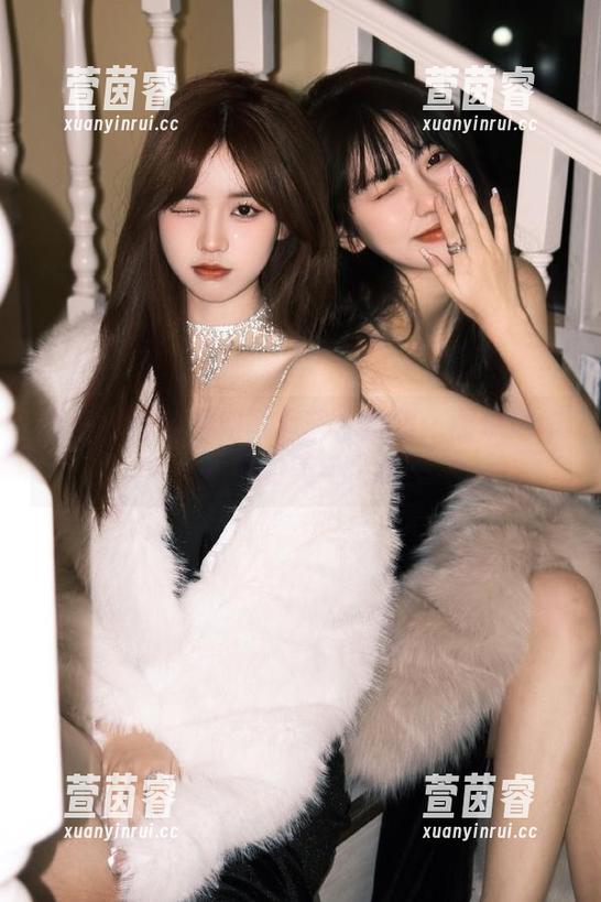 丽柜 - 左左姐姐写真艺术全集：展现她作品中的美与灵魂