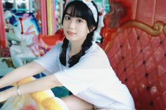 丽柜 – 魅力无限的慕子棉袜写真作品，火速下载，赢得你的心！
